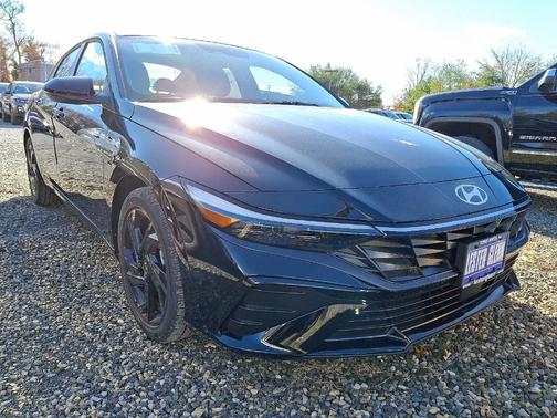 2026 Hyundai ELANTRA SEL