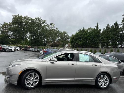 2016 Lincoln MKZ Base