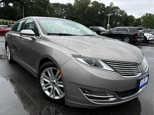 2016 Lincoln MKZ Base