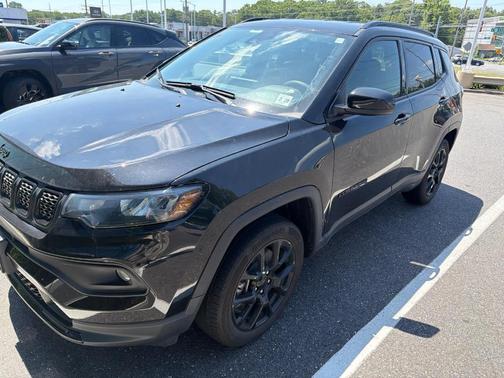 Diamond Black 2024 Jeep Compass Latitude