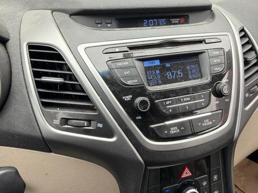 Venetian Red 2016 Hyundai ELANTRA SE
