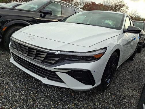 2026 Hyundai ELANTRA SEL