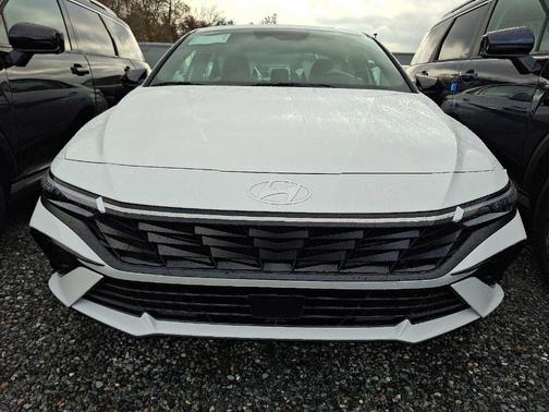 2026 Hyundai ELANTRA SEL