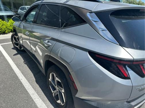 Shimmering Silver 2023 Hyundai TUCSON Limited