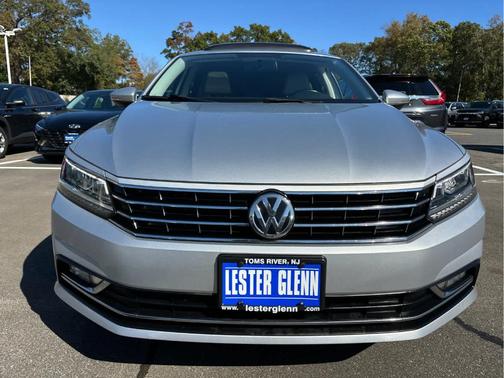 2018 Volkswagen Passat 2.0T SE