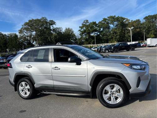 2021 Toyota RAV4 Hybrid LE