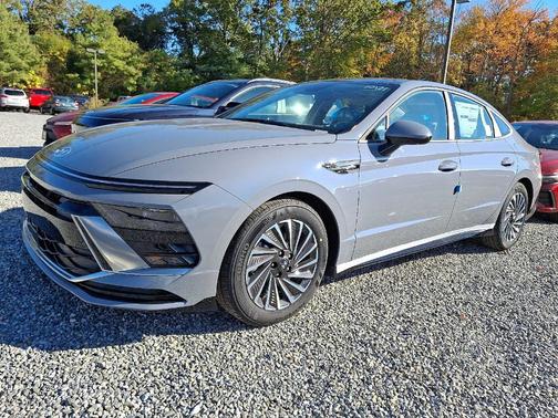 2026 Hyundai SONATA Hybrid SEL