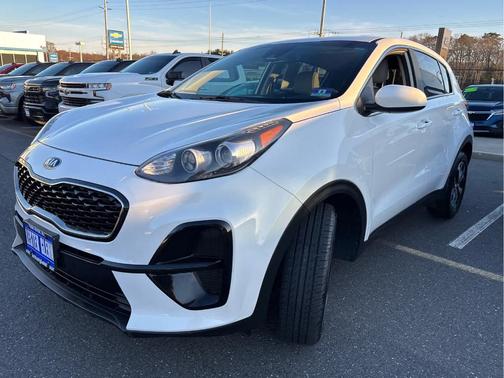 Clear White 2020 Kia Sportage LX