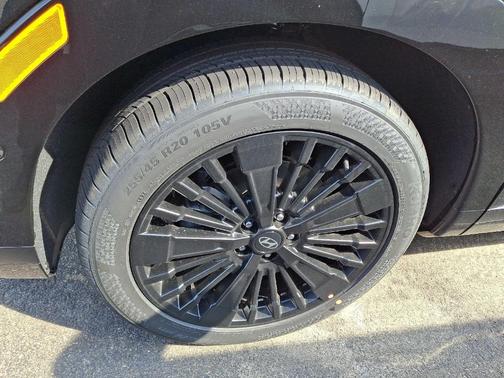 2025 Hyundai SANTA FE HEV Calligraphy