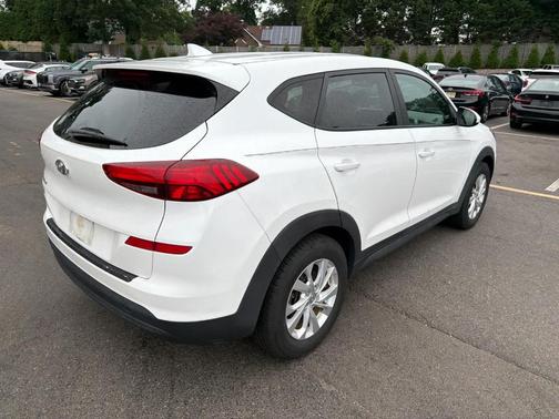Cream White 2020 Hyundai TUCSON SE