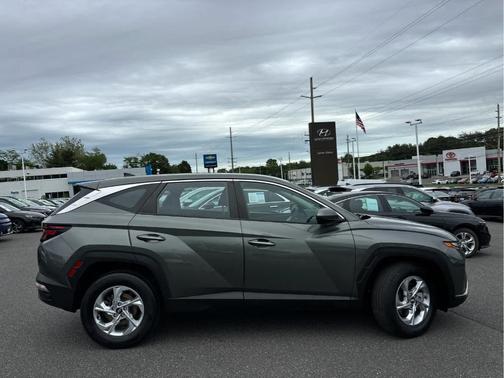 Amazon Gray 2023 Hyundai TUCSON SE