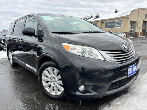2016 Toyota Sienna XLE Premium