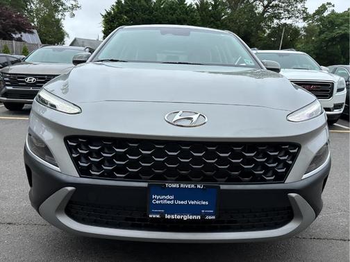 2022 Hyundai KONA SE