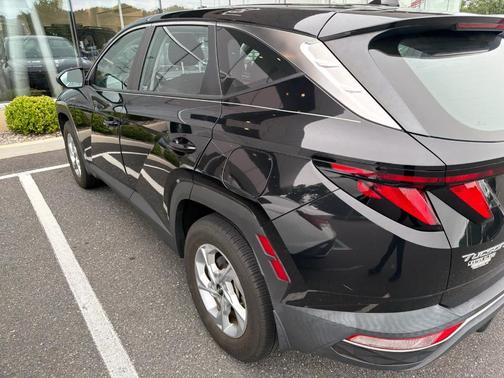 Phantom Black 2023 Hyundai TUCSON SE