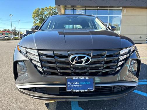 2023 Hyundai TUCSON SE