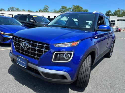 2025 Hyundai VENUE Limited