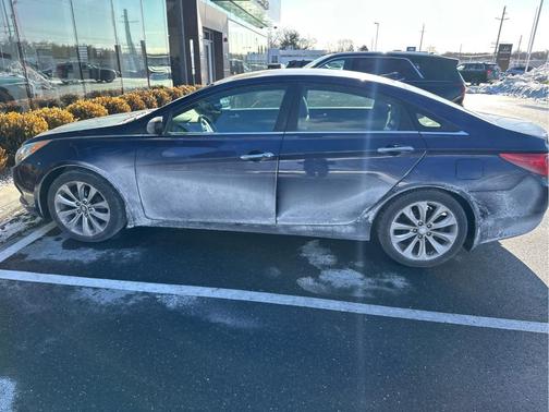 2013 Hyundai SONATA SE