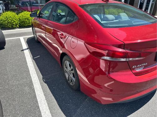 Scarlet Red 2017 Hyundai ELANTRA SE
