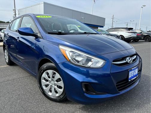 2016 Hyundai Accent SE