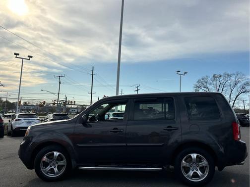 Modern Steel Metallic 2015 Honda Pilot EX-L