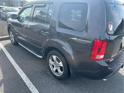 Gray 2015 Honda Pilot EX-L