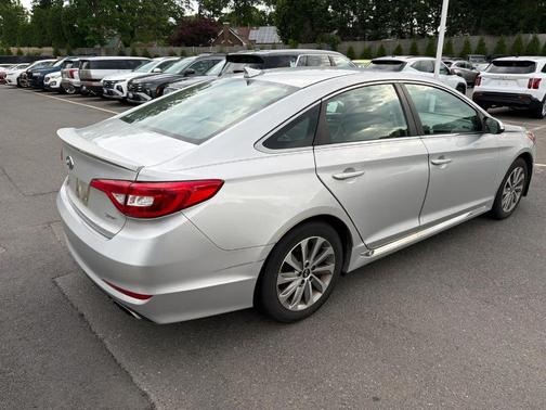 Symphony Silver 2015 Hyundai SONATA Sport