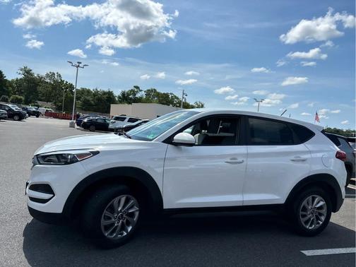 2018 Hyundai TUCSON SE
