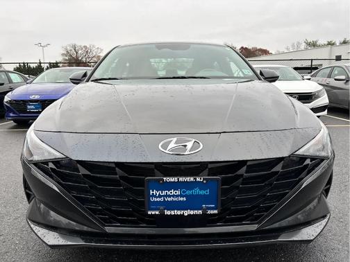 2023 Hyundai ELANTRA SEL