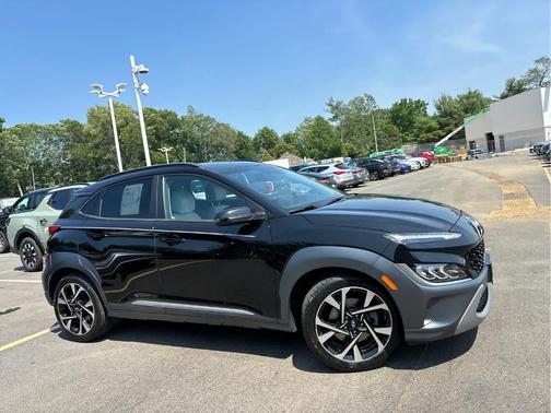 2022 Hyundai KONA Limited