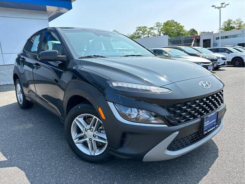 2023 Hyundai KONA SE