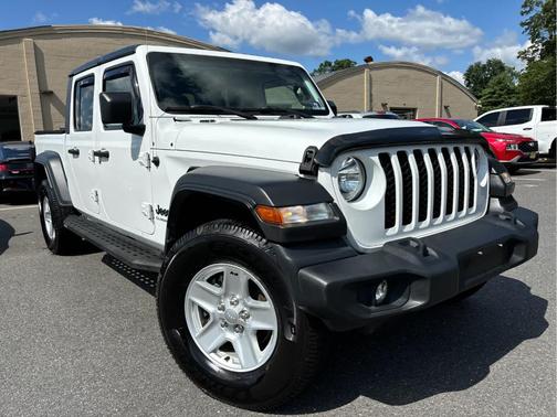 2020 Jeep Gladiator Sport
