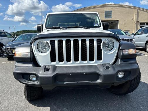 2020 Jeep Gladiator Sport