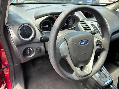 2011 Ford Fiesta SE