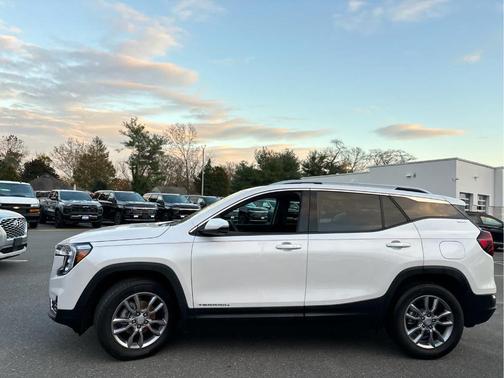 2022 GMC Terrain SLT