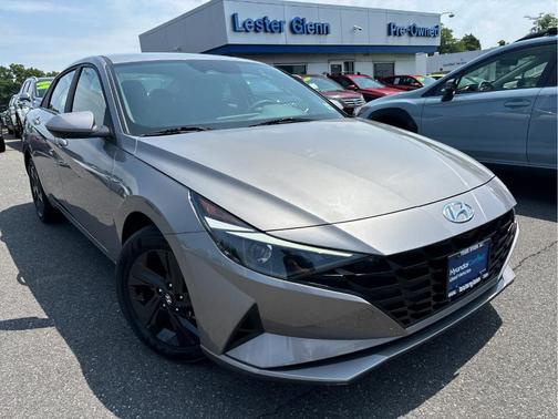 Metal 2023 Hyundai ELANTRA SEL