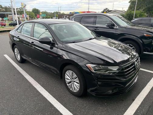 Black 2019 Volkswagen Jetta 1.4T S