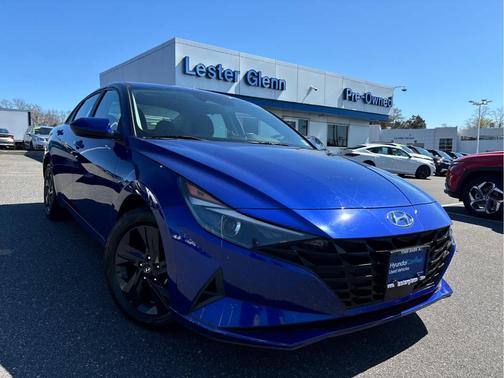 2022 Hyundai ELANTRA SEL