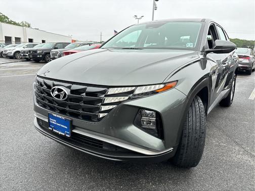 2022 Hyundai TUCSON SE