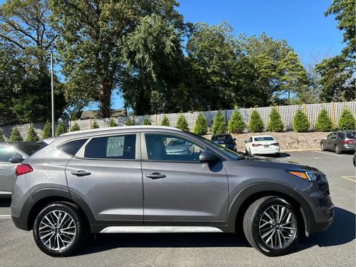 2021 Hyundai TUCSON SEL