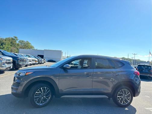 2021 Hyundai TUCSON SEL
