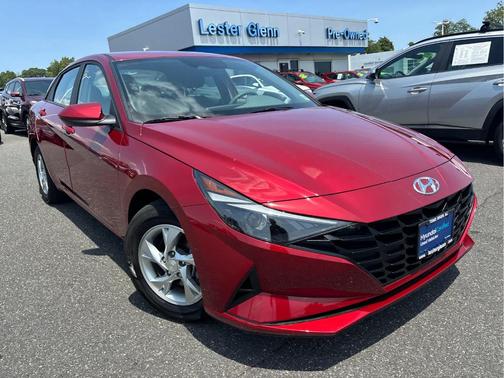 Red 2023 Hyundai ELANTRA SE