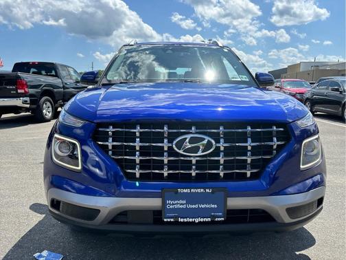 2022 Hyundai VENUE Limited