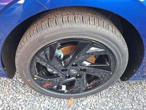 2026 Hyundai ELANTRA SEL