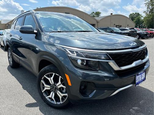 2023 Kia Seltos EX