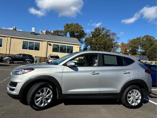 2020 Hyundai TUCSON SE