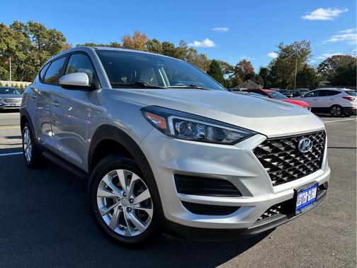 2020 Hyundai TUCSON SE