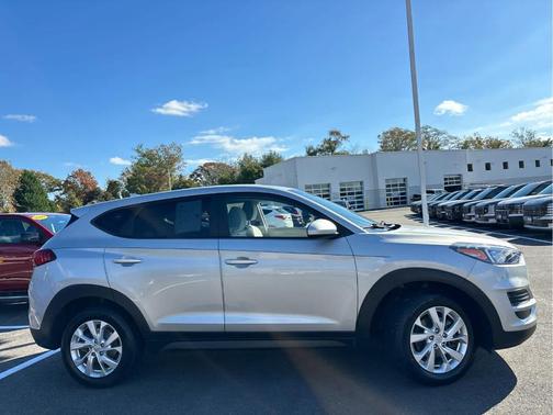 2020 Hyundai TUCSON SE