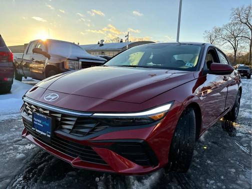 2025 Hyundai ELANTRA SEL Convenience