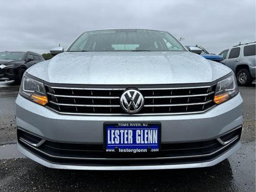 2018 Volkswagen Passat 2.0T SE