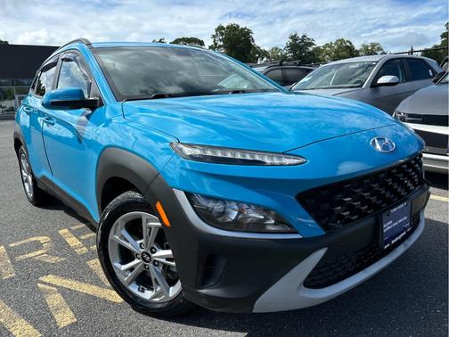 2022 Hyundai KONA SEL